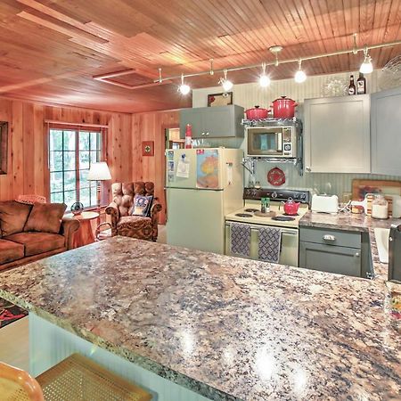 Pet-Friendly One Crow Cottage In Harbor Springs! エクステリア 写真