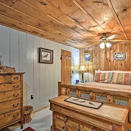 Pet-Friendly One Crow Cottage In Harbor Springs! エクステリア 写真