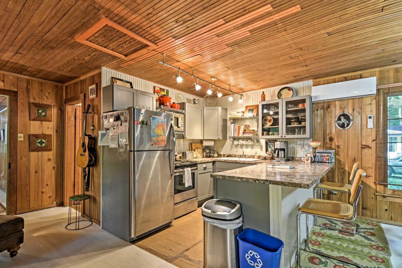 Pet-Friendly One Crow Cottage In Harbor Springs! エクステリア 写真