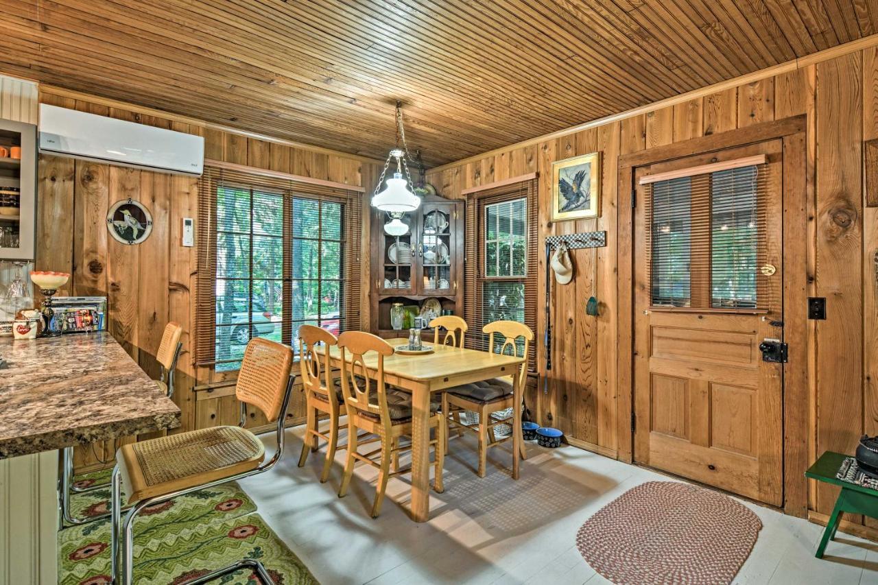 Pet-Friendly One Crow Cottage In Harbor Springs! エクステリア 写真