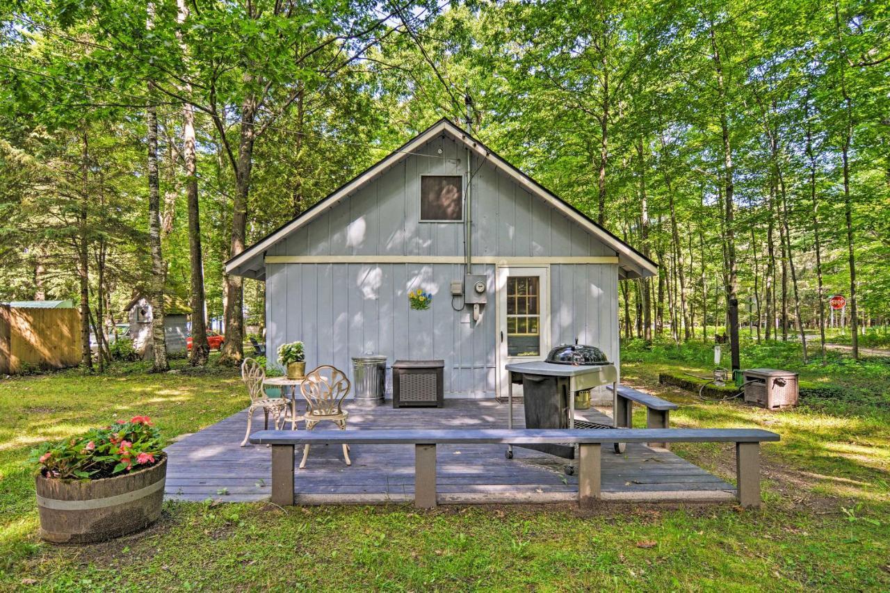 Pet-Friendly One Crow Cottage In Harbor Springs! エクステリア 写真