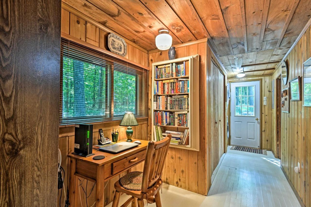 Pet-Friendly One Crow Cottage In Harbor Springs! エクステリア 写真