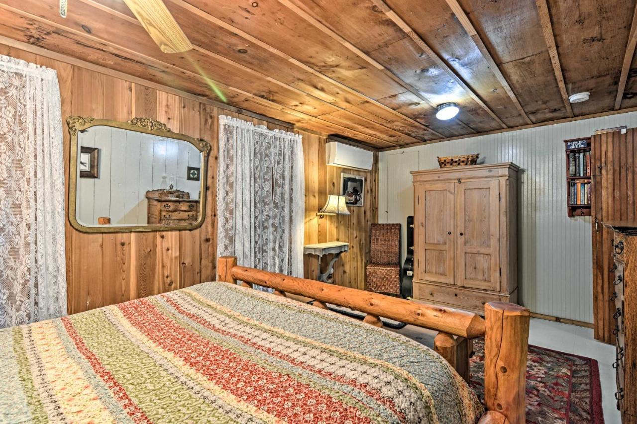Pet-Friendly One Crow Cottage In Harbor Springs! エクステリア 写真