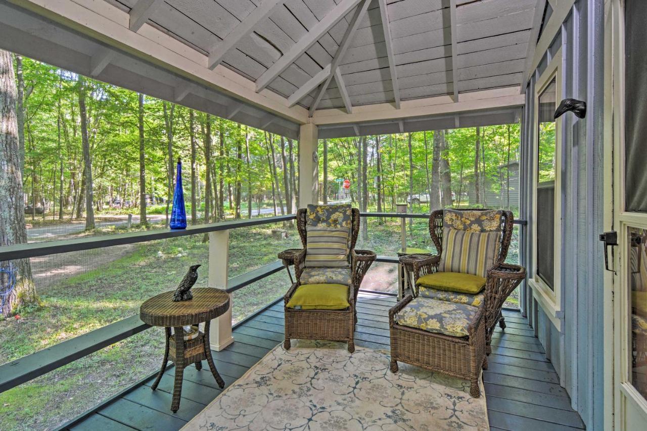 Pet-Friendly One Crow Cottage In Harbor Springs! エクステリア 写真