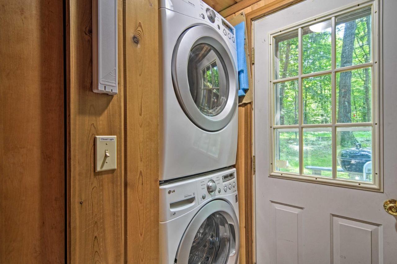 Pet-Friendly One Crow Cottage In Harbor Springs! エクステリア 写真