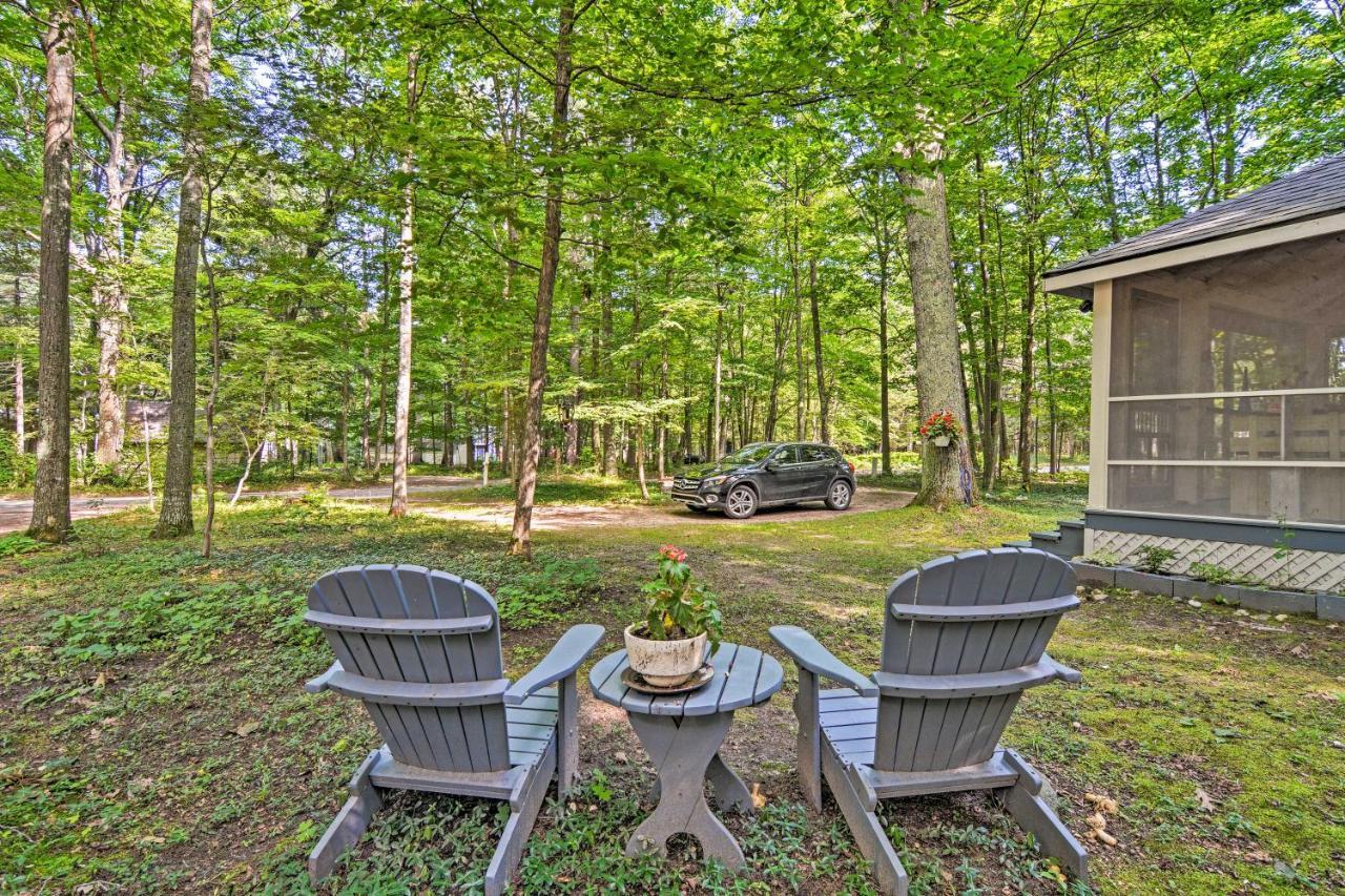 Pet-Friendly One Crow Cottage In Harbor Springs! エクステリア 写真